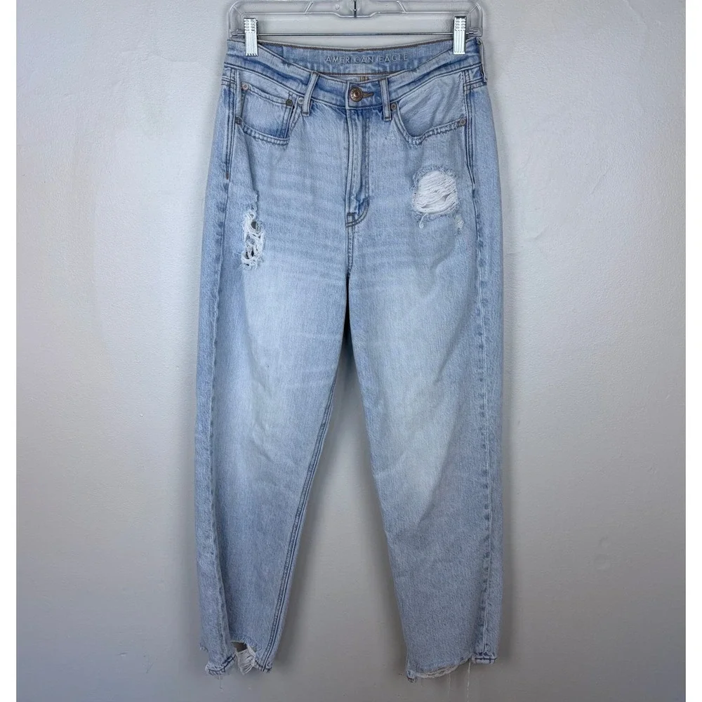 American Eagle Highest Rise 90s Boyfriend Jeans Light Wash Distressed Size 8